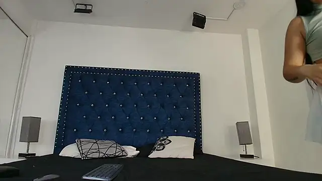 Snapshot of Carolina_cherry chatting on 07/12/26, 12:39 Carolina cherry online show from 07/12/26, 12:39