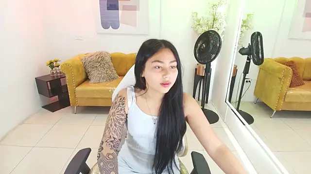 Carolina cherry online show from 04/02/26, 12:45