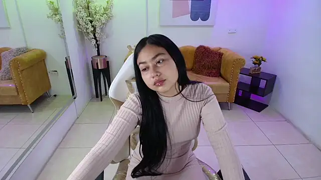 Carolina cherry online show from 04/12/26, 12:41