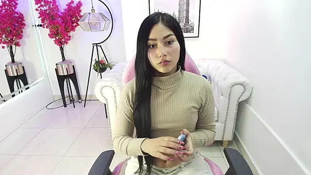 Carolina cherry online show from 02/25/26, 12:16