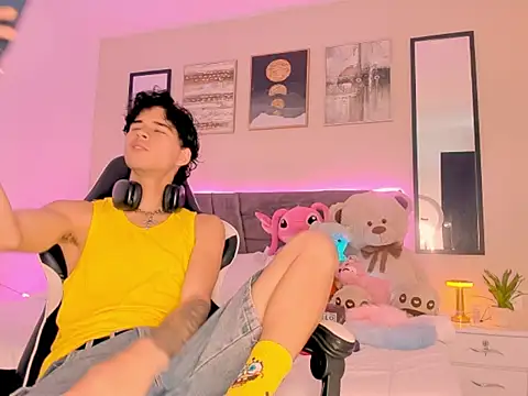 back thomson online show from 02/22/26, 07:26