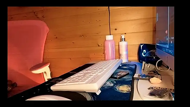 vickvalencia2 online show from 03/15/26, 04:30