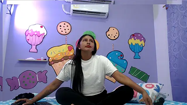 NOVAHOT98 online show from 12/20/25, 08:22