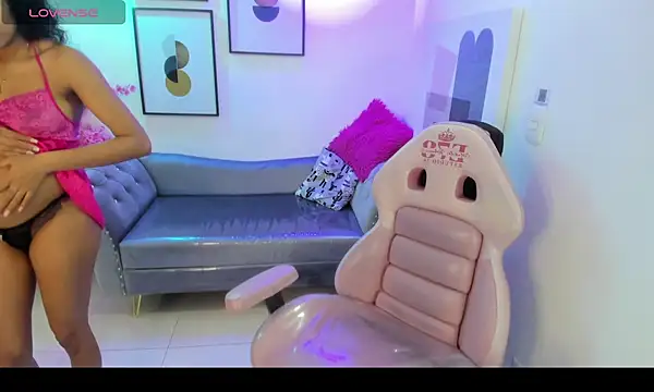 Snapshot of Nina_willyams chatting on 02/18/26, 03:26 Nina willyams online show from 02/18/26, 03:26