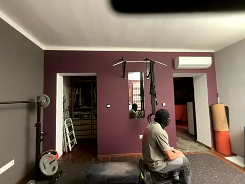 Snapshot of pet0873 chatting on 12/22/25, 05:07 pet0873 online show from 12/22/25, 05:07