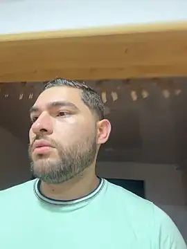 Snapshot of Steve-Carter chatting on 12/20/25, 09:12 Steve-Carter online show from 12/20/25, 09:12