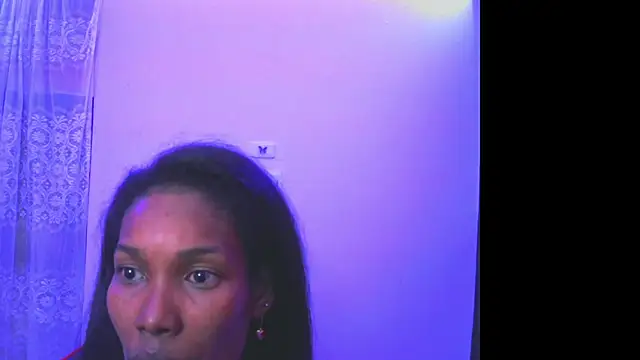 Snapshot of Shaara_bloommy chatting on 12/14/25, 06:30 Shaara bloommy online show from 12/14/25, 06:30