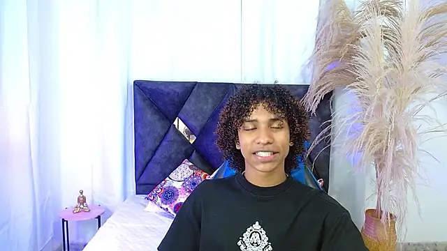 angelll18  online show from 01/08/26, 08:48