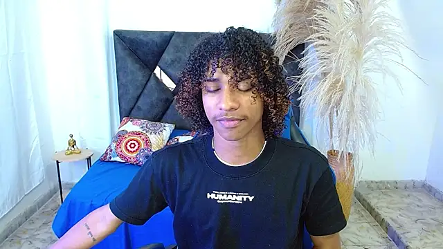 angelll18  online show from 03/09/26, 08:56