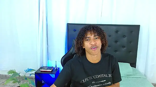 angelll18  online show from 02/22/26, 02:08