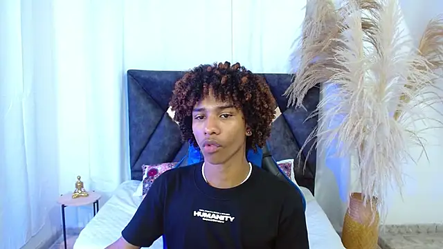 angelll18  online show from 02/05/26, 08:26