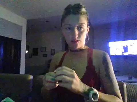 Snapshot of lolalatinaa chatting on 12/21/25, 02:35 lolalatinaa online show from 12/21/25, 02:35