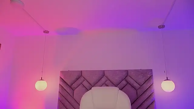 Milan Corleone online show from 12/16/25, 11:03