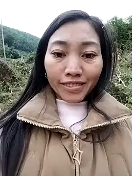 Snapshot of PhayPhayk2 chatting on 12/14/25, 10:21 PhayPhayk2 online show from 12/14/25, 10:21