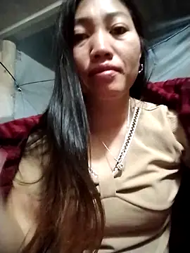 Snapshot of PhayPhayk2 chatting on 12/17/25, 11:21 PhayPhayk2 online show from 12/17/25, 11:21