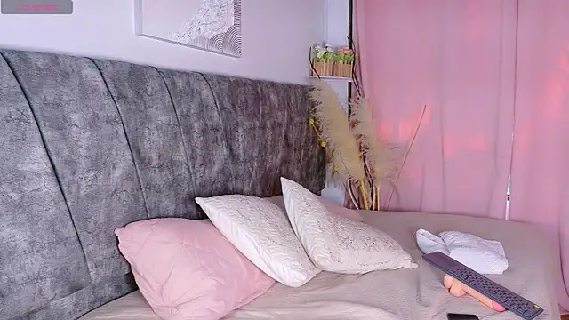 NanyMatrioska online show from 02/09/26, 08:07