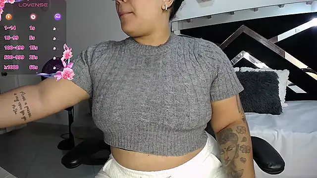 CataleyaRoselle online show from 01/15/26, 12:19