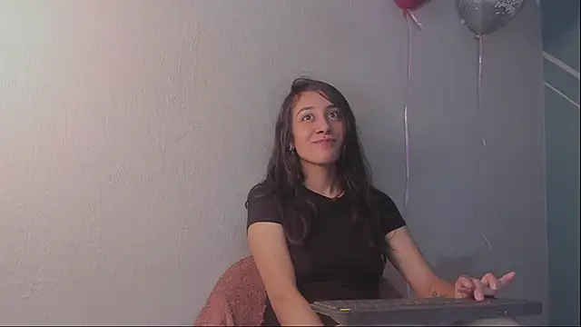 Lucy-Bluesea online show from 02/25/26, 10:42