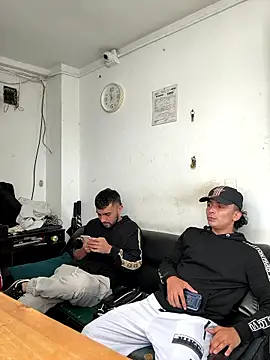 jamess 0 online show from 01/15/26, 03:59