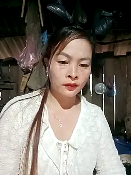 Snapshot of Mayly-s chatting on 12/18/25, 12:27 Mayly-s online show from 12/18/25, 12:27