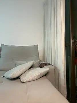 privsloirinha online show from 02/24/26, 03:29