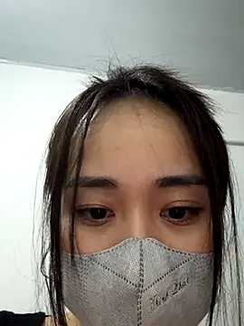 Snapshot of NinaBaby22 chatting on 12/18/25, 07:29 NinaBaby22 online show from 12/18/25, 07:29