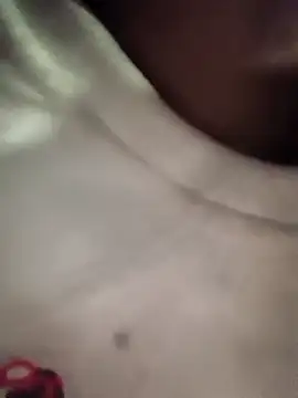 Quieny-x online show from 12/15/25, 05:02