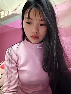 Quieny-x online show from 12/20/25, 01:41