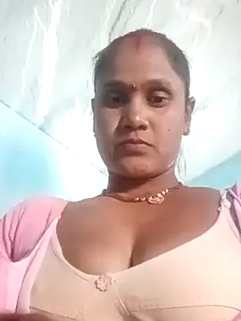 Akanksha soni online show from 12/17/25, 07:35