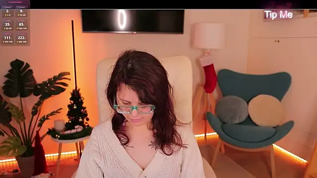 Ariell Mini online show from 12/22/25, 06:46