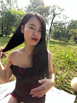 Snapshot of ella-ys chatting on 01/13/26, 06:17 ella-ys online show from 01/13/26, 06:17