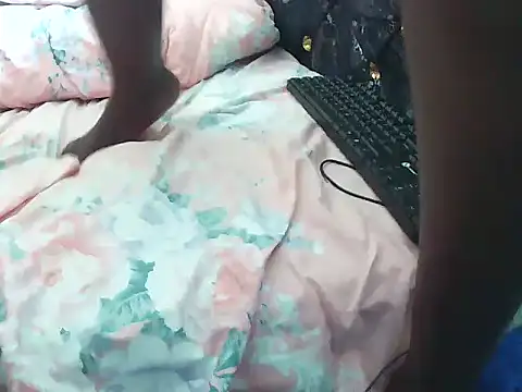 Lethabooo1 online show from 12/18/25, 08:52