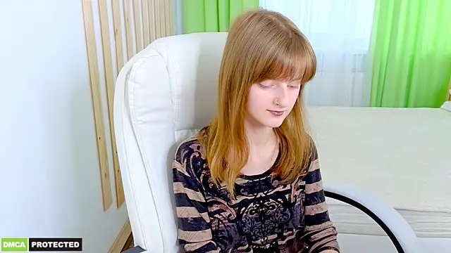 Snapshot of Miss_Alisa_ chatting on 05/17/26, 02:50 Miss Alisa online show from 05/17/26, 02:50