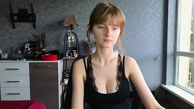 Snapshot of Miss_Alisa_ chatting on 06/15/26, 10:59 Miss Alisa online show from 06/15/26, 10:59