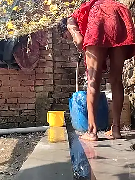 Snapshot of Sweet-rumi chatting on 12/15/25, 05:46 Sweet-rumi online show from 12/15/25, 05:46