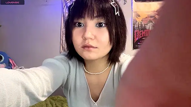 Snapshot of UrPrincessSuki chatting on 12/18/25, 04:11 UrPrincessSuki online show from 12/18/25, 04:11