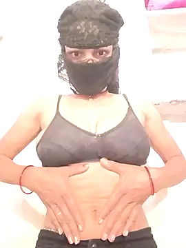 Snapshot of Neha6060 chatting on 12/14/25, 07:25 Neha6060 online show from 12/14/25, 07:25