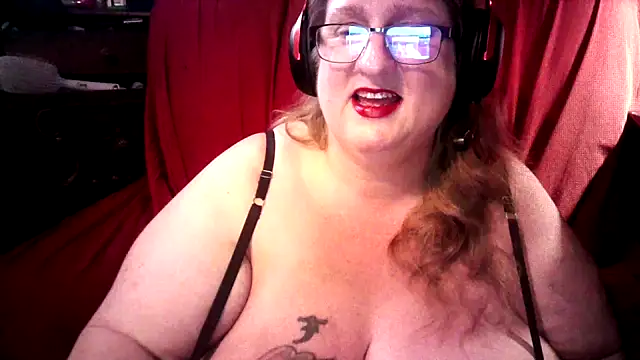 jade-belle online show from 12/16/25, 05:00