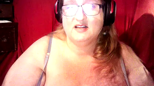 jade-belle online show from 12/18/25, 05:12