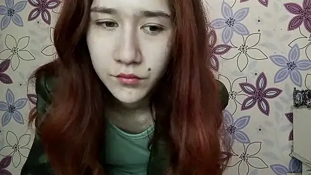 Snapshot of DannetteCosenza chatting on 12/17/25, 07:24 DannetteCosenza online show from 12/17/25, 07:24