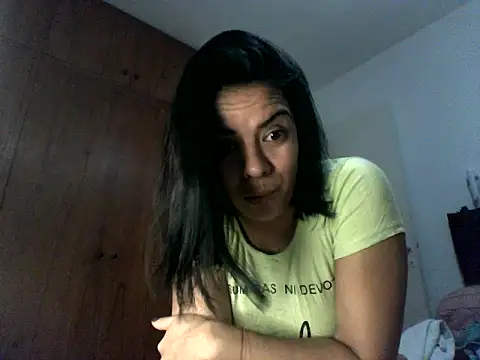 luluclark69 online show from 04/07/26, 12:12