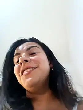 Snapshot of luluclark69 chatting on 02/25/26, 10:42 luluclark69 online show from 02/25/26, 10:42