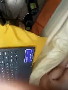 Snapshot of luluclark69 chatting on 02/03/26, 01:05 luluclark69 online show from 02/03/26, 01:05