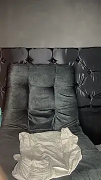 Snapshot of mila_mils18 chatting on 01/13/26, 10:13 mila mils18 online show from 01/13/26, 10:13