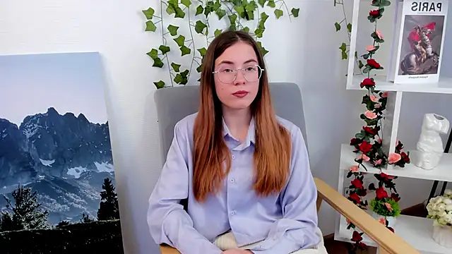 HalleyKeer online show from 12/15/25, 05:46