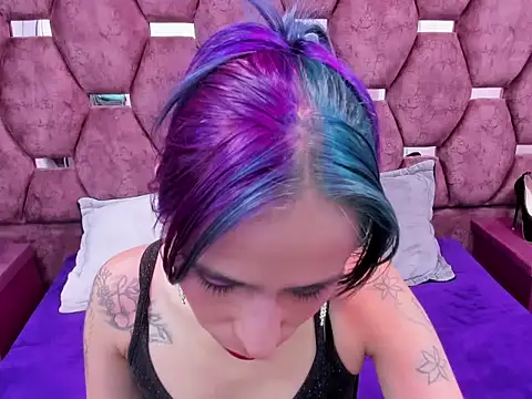 Snapshot of _CandyPurple chatting on 02/17/26, 09:12 CandyPurple online show from 02/17/26, 09:12