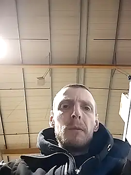 CrookedBunk3527 online show from 12/19/25, 07:11