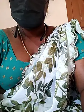 Snapshot of Tamil_Bhuvi69 chatting on 02/02/26, 04:33 Tamil Bhuvi69 online show from 02/02/26, 04:33