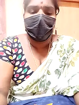 Snapshot of Tamil_Bhuvi69 chatting on 02/16/26, 05:00 Tamil Bhuvi69 online show from 02/16/26, 05:00