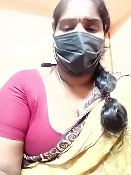 Snapshot of Tamil_Bhuvi69 chatting on 02/11/26, 07:25 Tamil Bhuvi69 online show from 02/11/26, 07:25